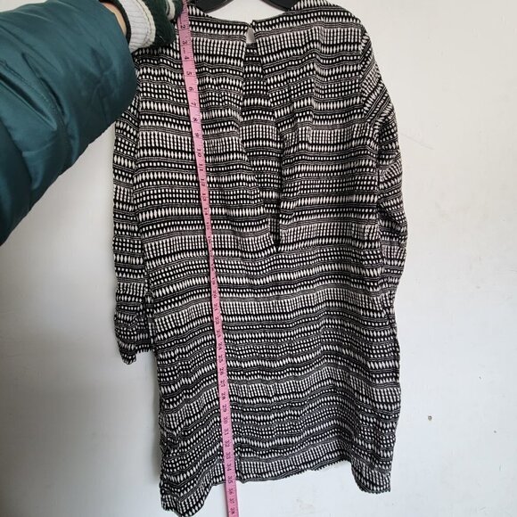 H&M Black White Stripe Geometric Long Sleeve Deep Key Hole Back Shift Dress 12 - Picture 8 of 13